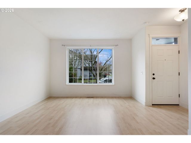 1184 Se ALIKA Ave, Hillsboro, OR 97123