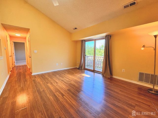 513 Ravens Crest Drive, Plainsboro, NJ 08536