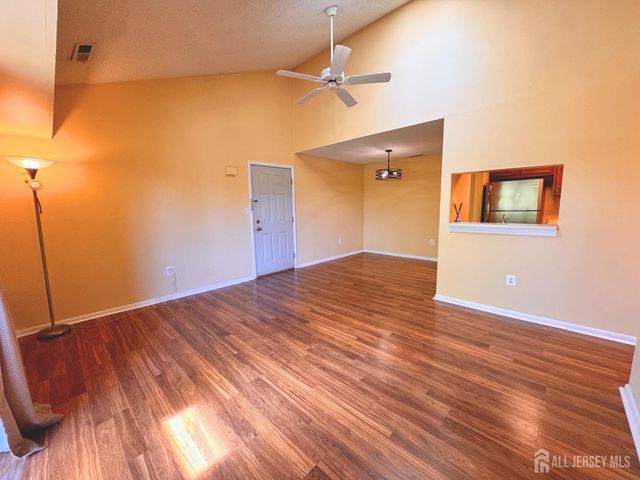 513 Ravens Crest Drive, Plainsboro, NJ 08536