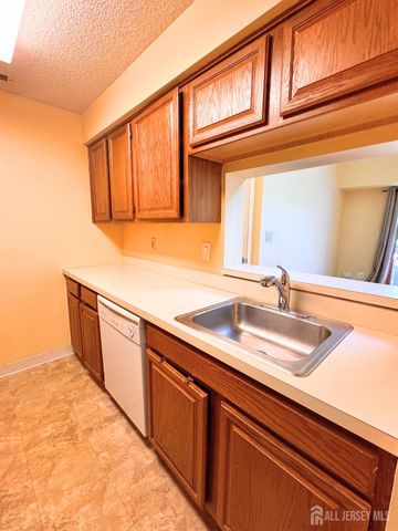 513 Ravens Crest Drive, Plainsboro, NJ 08536