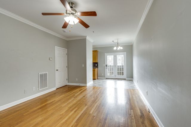 1012 McKenna Dr, Thompsons Station, TN 37179