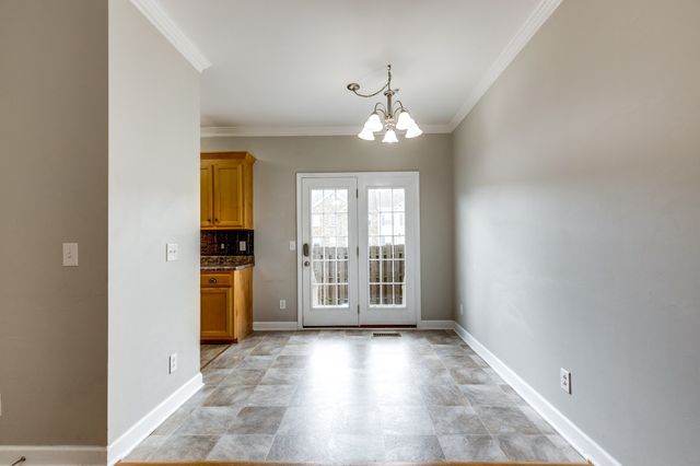 1012 McKenna Dr, Thompsons Station, TN 37179