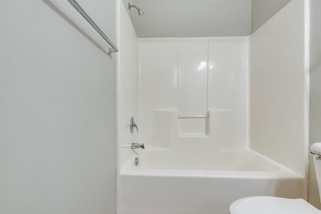 1012 McKenna Dr, Thompsons Station, TN 37179
