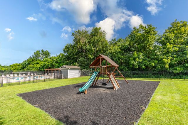 1012 McKenna Dr, Thompsons Station, TN 37179