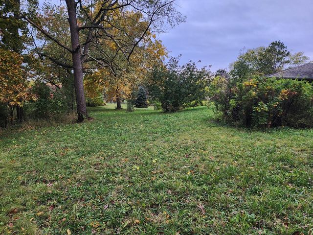 31W184 Wolsfeld Drive, Elgin, IL 60120