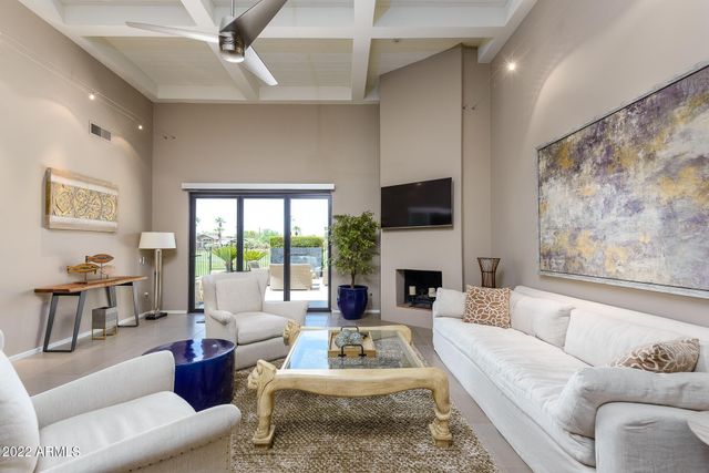 4612 N 65TH Street N, Scottsdale, AZ 85251