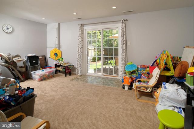 1528 WESTMORELAND ST, Mclean, VA 22101