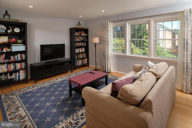 1528 WESTMORELAND ST, Mclean, VA 22101