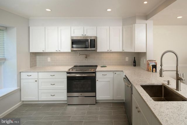 1528 WESTMORELAND ST, Mclean, VA 22101