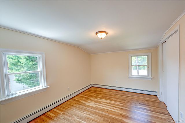 69 Allan Drive, East Norwich, NY 11732