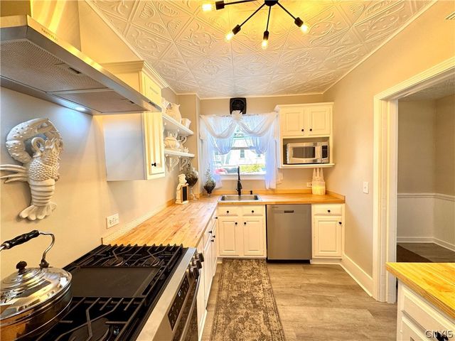 25 Logan Street, Auburn, NY 13021