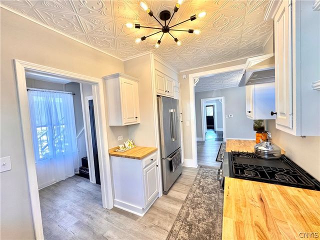 25 Logan Street, Auburn, NY 13021