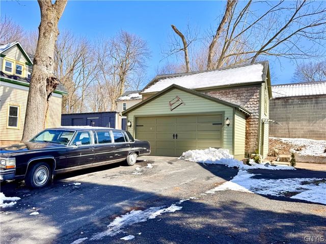 25 Logan Street, Auburn, NY 13021