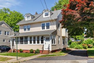 20 Walnut Street, Pompton Lakes, NJ 07442