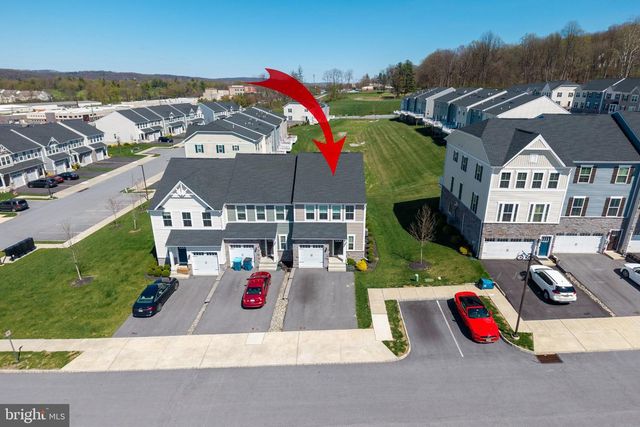 265 CHASE DR, Downingtown, PA 19335