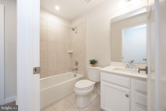 265 CHASE DR, Downingtown, PA 19335