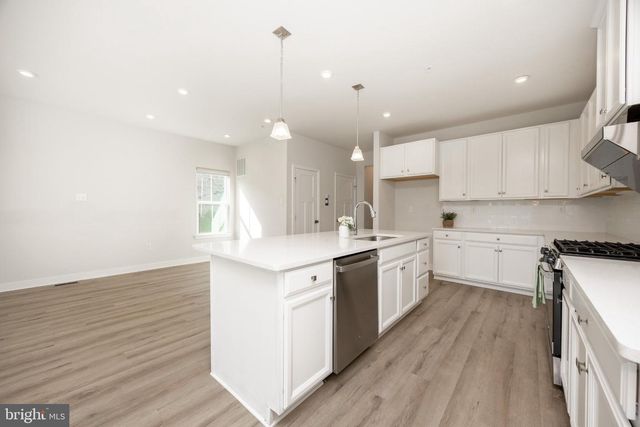 265 CHASE DR, Downingtown, PA 19335