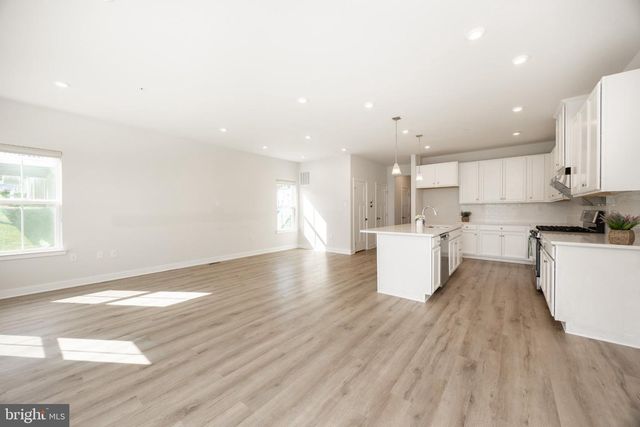 265 CHASE DR, Downingtown, PA 19335