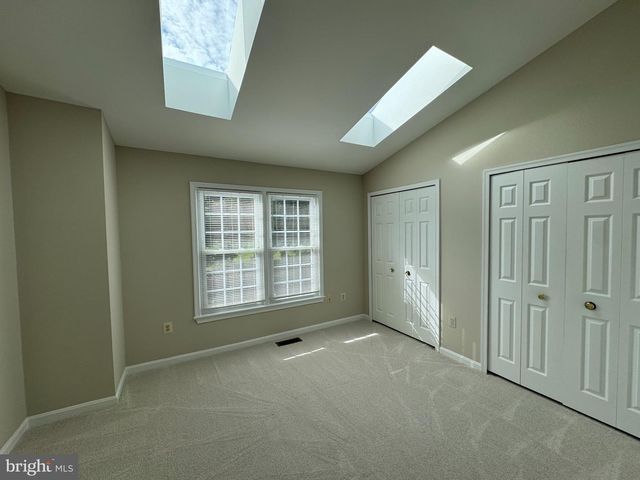 6307 CHIMNEY WOOD CT, Alexandria, VA 22306