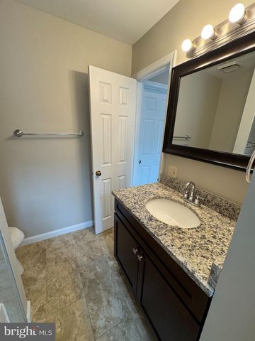 6307 CHIMNEY WOOD CT, Alexandria, VA 22306