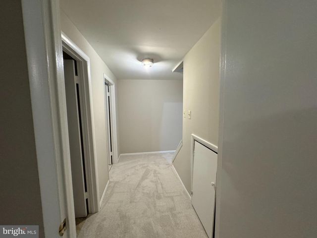 6307 CHIMNEY WOOD CT, Alexandria, VA 22306