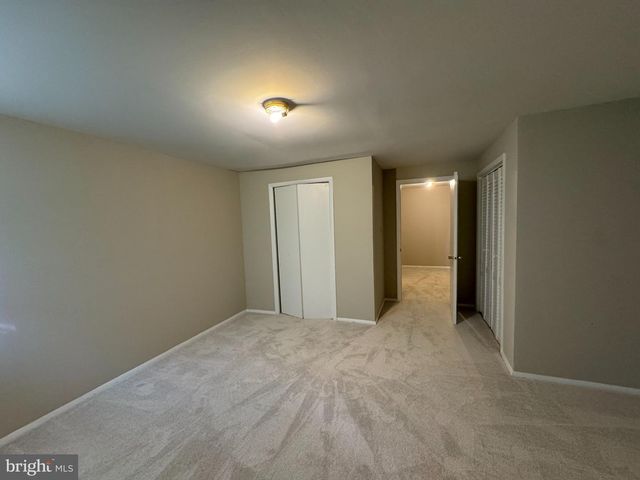 6307 CHIMNEY WOOD CT, Alexandria, VA 22306