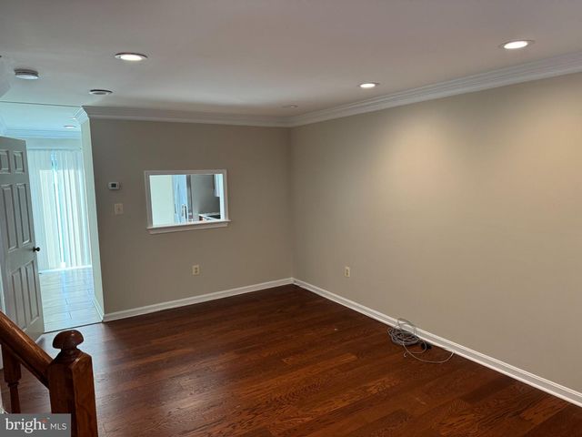 6307 CHIMNEY WOOD CT, Alexandria, VA 22306