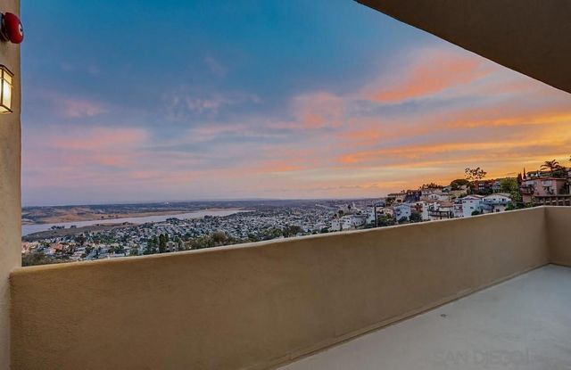 9634 Eucalyptus St, Spring Valley, CA 91977