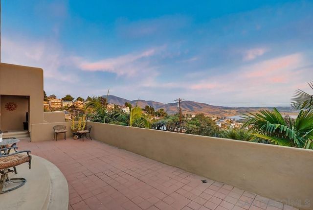 9634 Eucalyptus St, Spring Valley, CA 91977