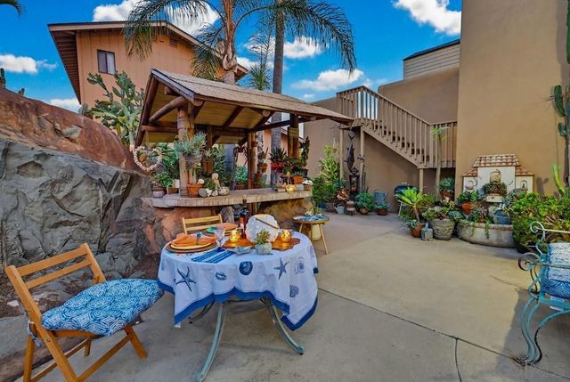 9634 Eucalyptus St, Spring Valley, CA 91977