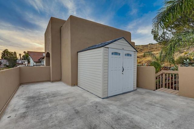 9634 Eucalyptus St, Spring Valley, CA 91977