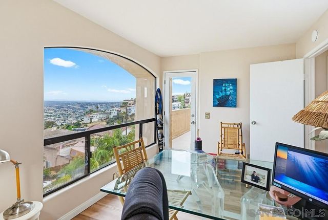 9634 Eucalyptus St, Spring Valley, CA 91977