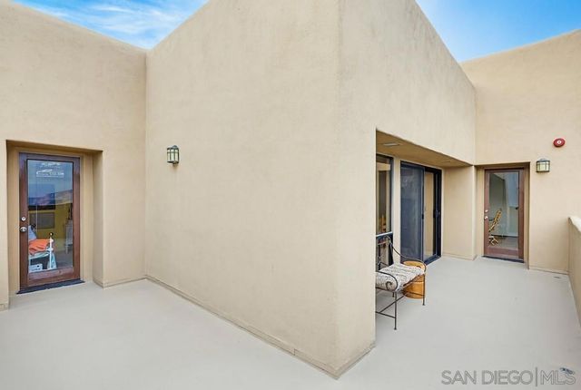 9634 Eucalyptus St, Spring Valley, CA 91977