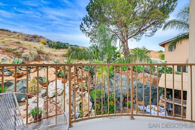 9634 Eucalyptus St, Spring Valley, CA 91977