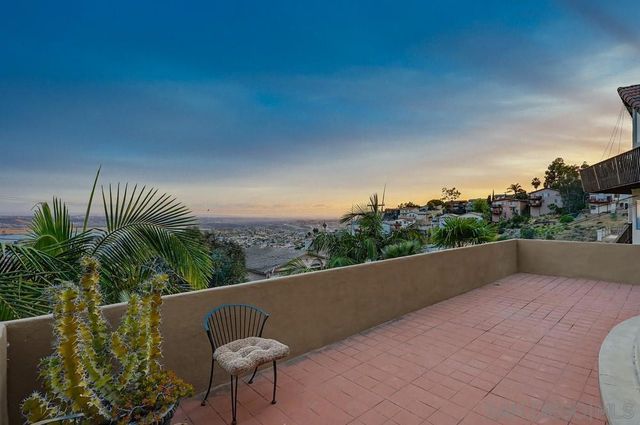 9634 Eucalyptus St, Spring Valley, CA 91977