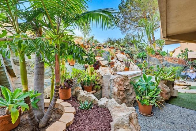 9634 Eucalyptus St, Spring Valley, CA 91977