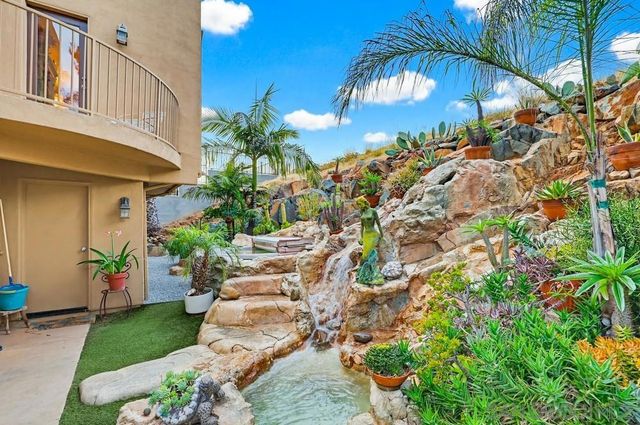9634 Eucalyptus St, Spring Valley, CA 91977