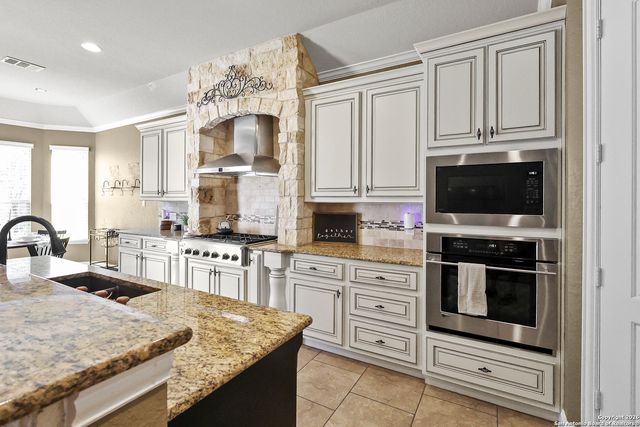 3843 Ox-Eye Daisy, San Antonio, TX 78261