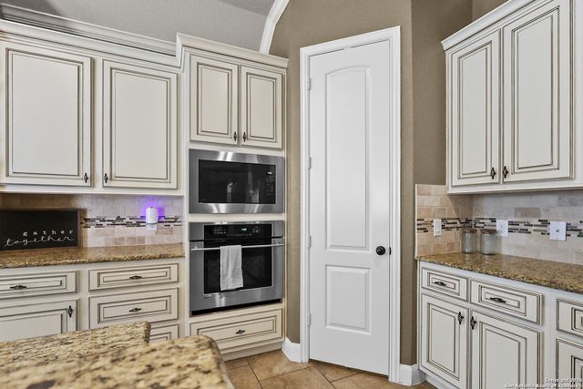 3843 Ox-Eye Daisy, San Antonio, TX 78261