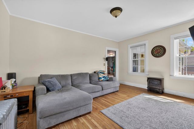 5 Pine Valley Street, Wilton, NH 03086
