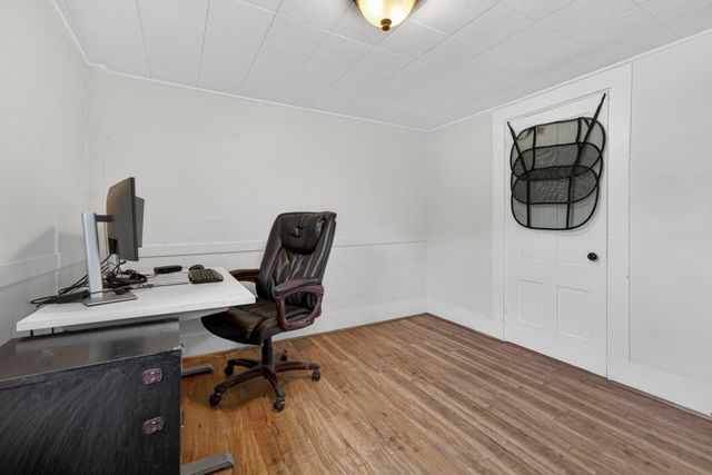 5 Pine Valley Street, Wilton, NH 03086