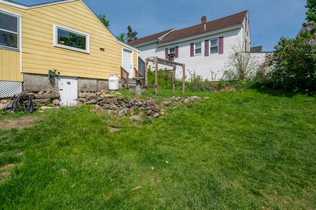5 Pine Valley Street, Wilton, NH 03086