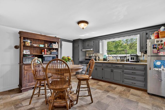 5 Pine Valley Street, Wilton, NH 03086