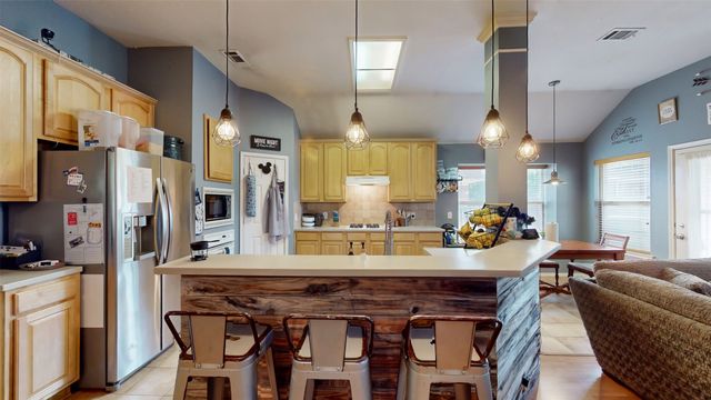 6620 Alderbrook Drive, Denton, TX 76210