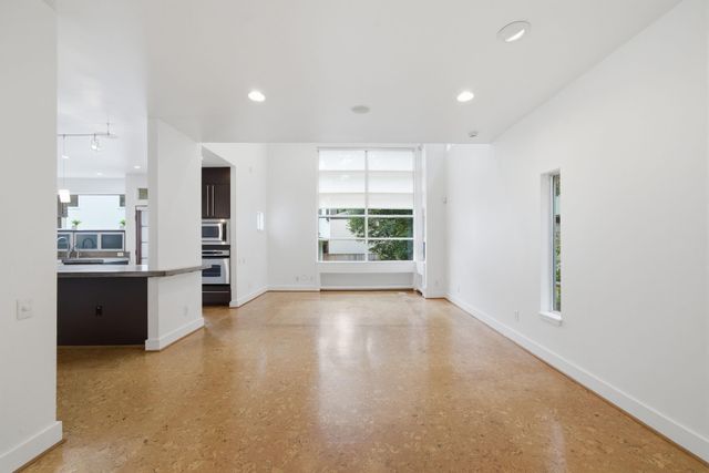 7002 Newcastle Street, Bellaire, TX 77401