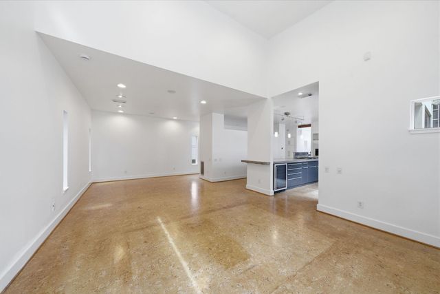 7002 Newcastle Street, Bellaire, TX 77401