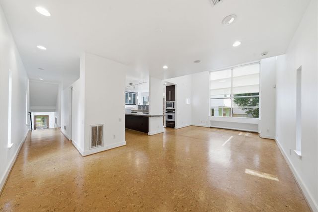 7002 Newcastle Street, Bellaire, TX 77401