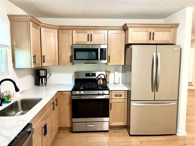 2830 FOX HALL Lane, Atlanta, GA 30349
