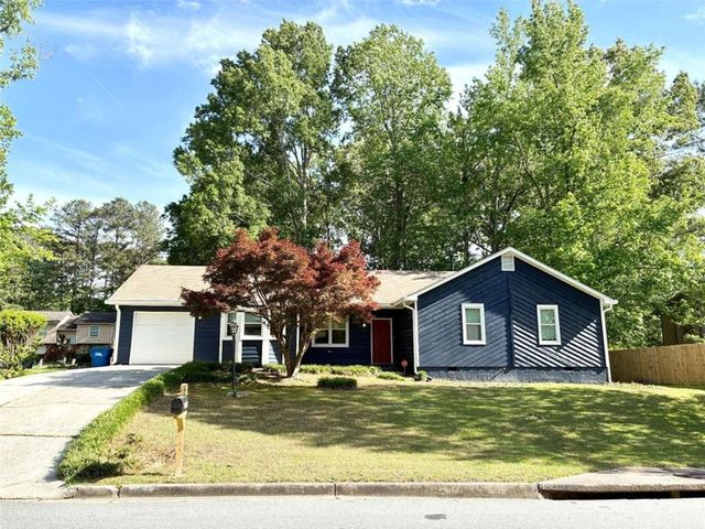 2830 FOX HALL Lane, Atlanta, GA 30349