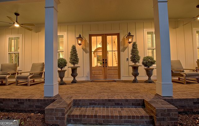 30 South Shore Drive, Newnan, GA 30263